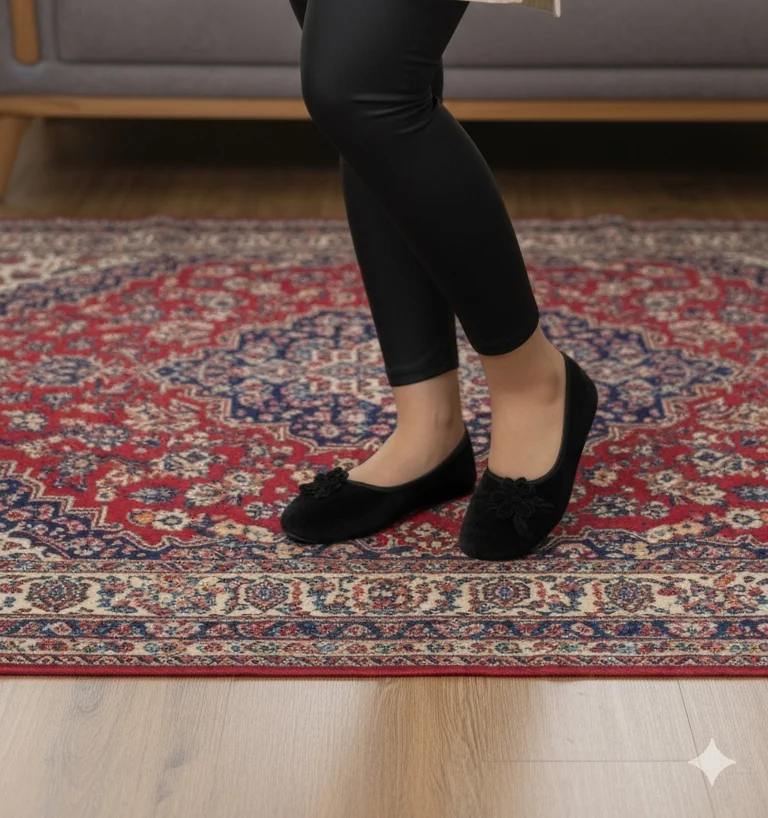 پاپوش مخمل زنانه جلو بسته مدل گلدار 3 پاپوش مخمل زنانه جلو بسته مدل گلدار (2)